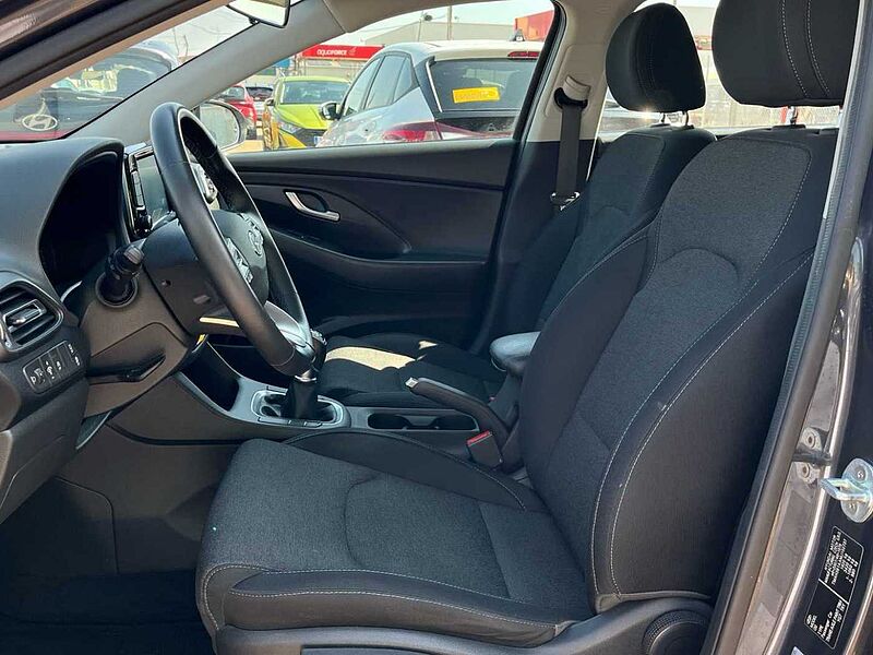 Hyundai i30 CW Diesel i30 CW 1.6CRDi Klass LR 116